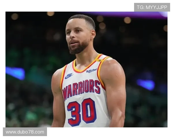 库里大学比赛：见证篮球天才的崛起与辉煌时刻